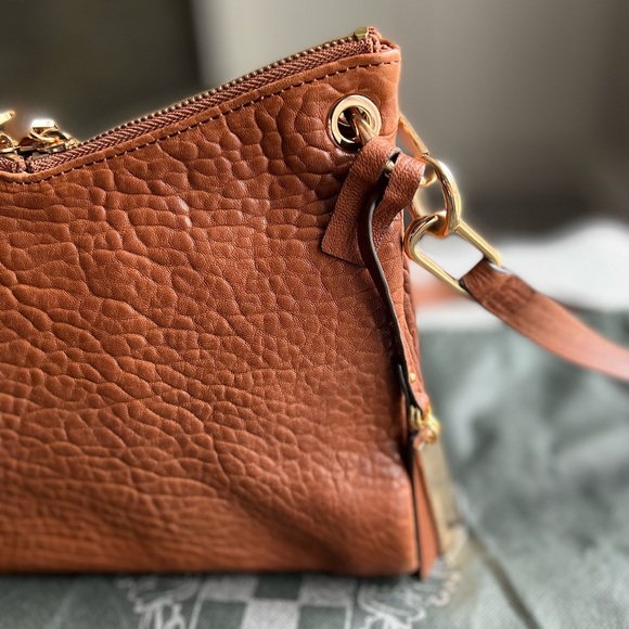 Vince Camuto Avin Crossbody Bag - Picture 4 of 10